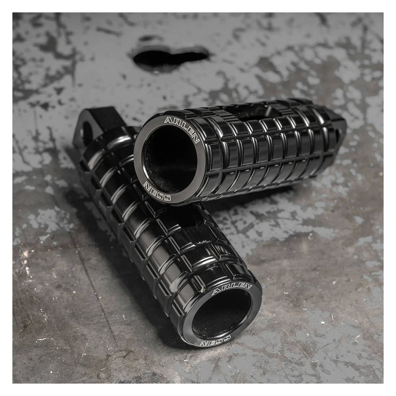 Arlen Ness Speedliner Footpegs For Harley - Image 3